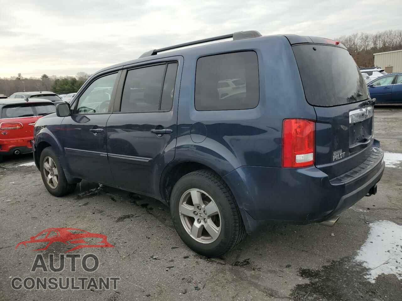 HONDA PILOT 2011 - 5FNYF4H4XBB041921