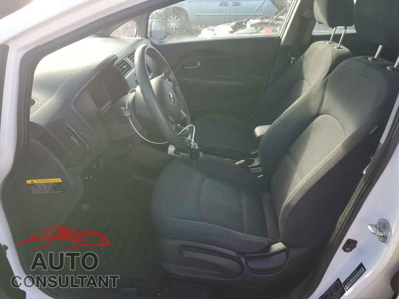 KIA RIO 2014 - KNADN5A36E6375580