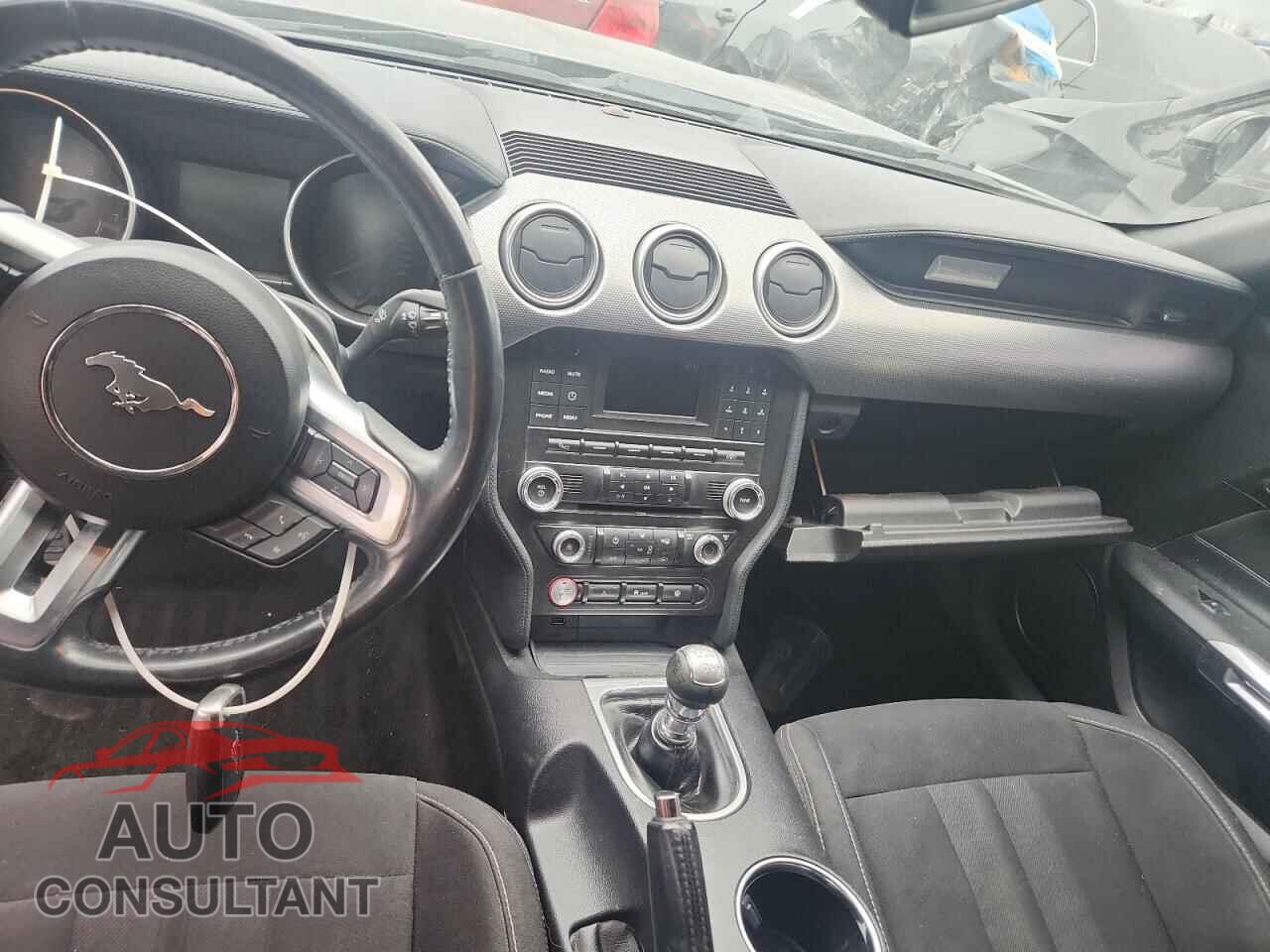FORD MUSTANG 2018 - 1FA6P8CF5J5178906