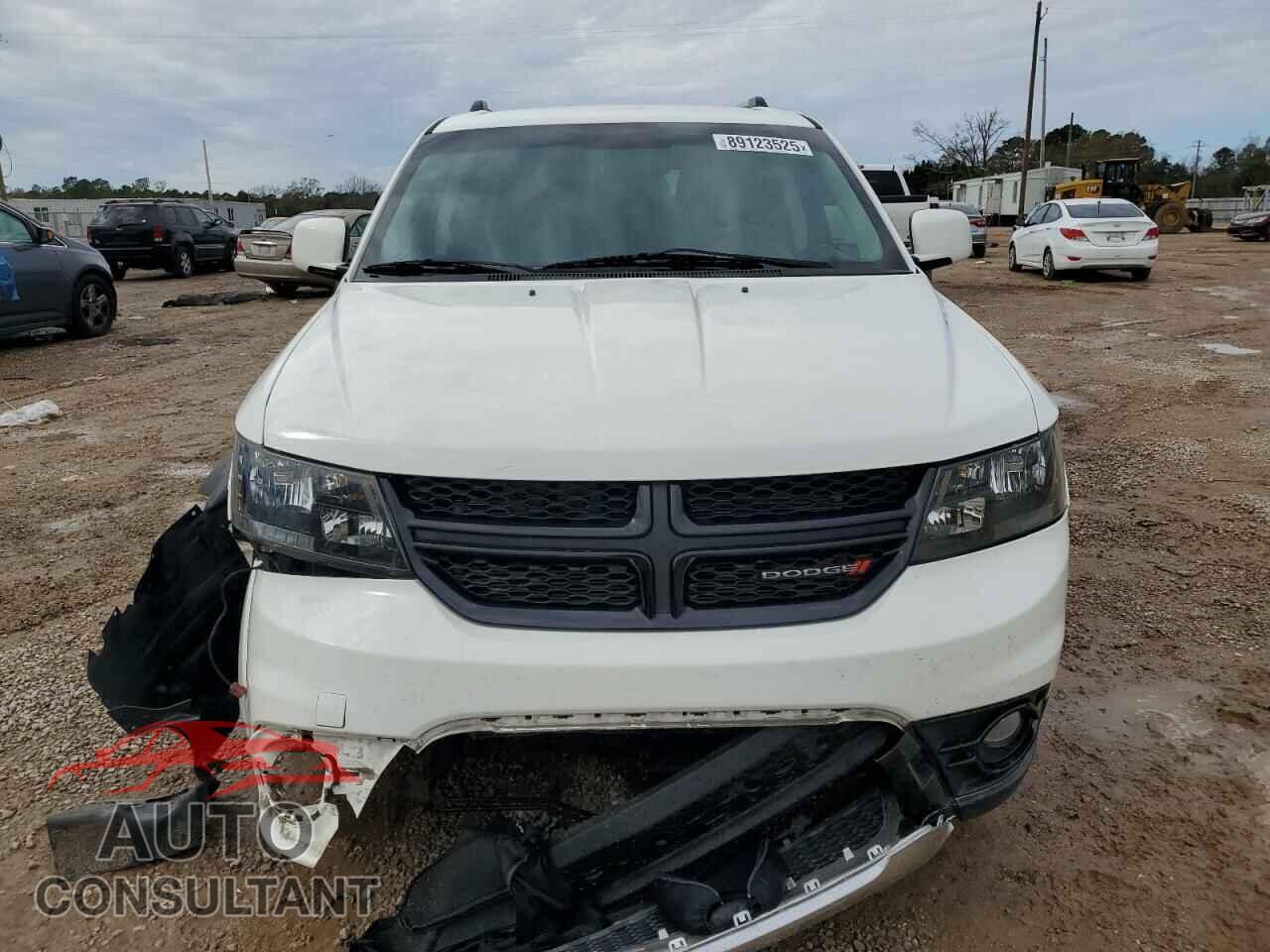 DODGE JOURNEY 2015 - 3C4PDCGB2FT664517