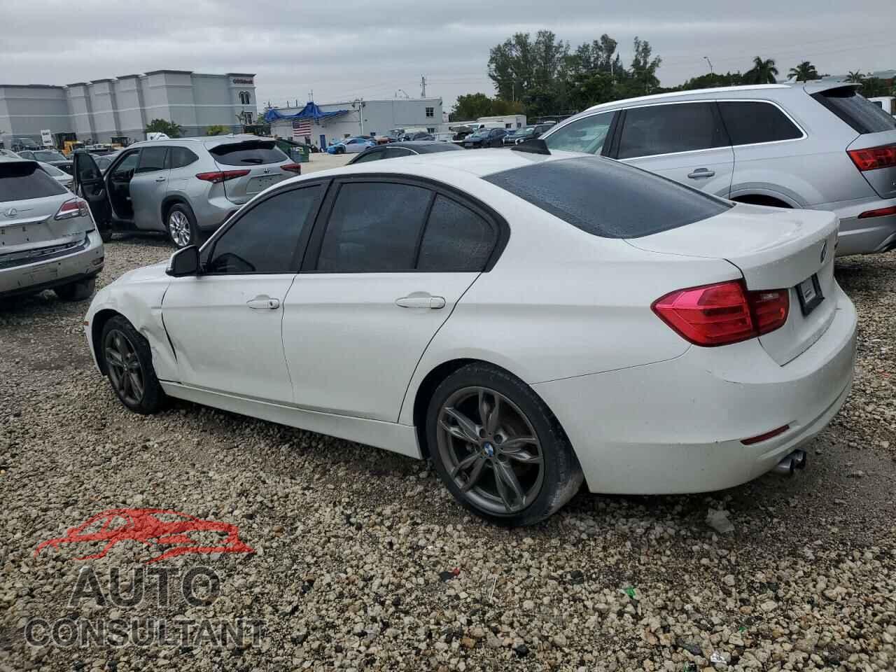 BMW 3 SERIES 2013 - WBA3A5G53DNP21850