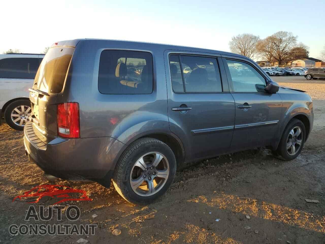 HONDA PILOT 2015 - 5FNYF4H39FB077306