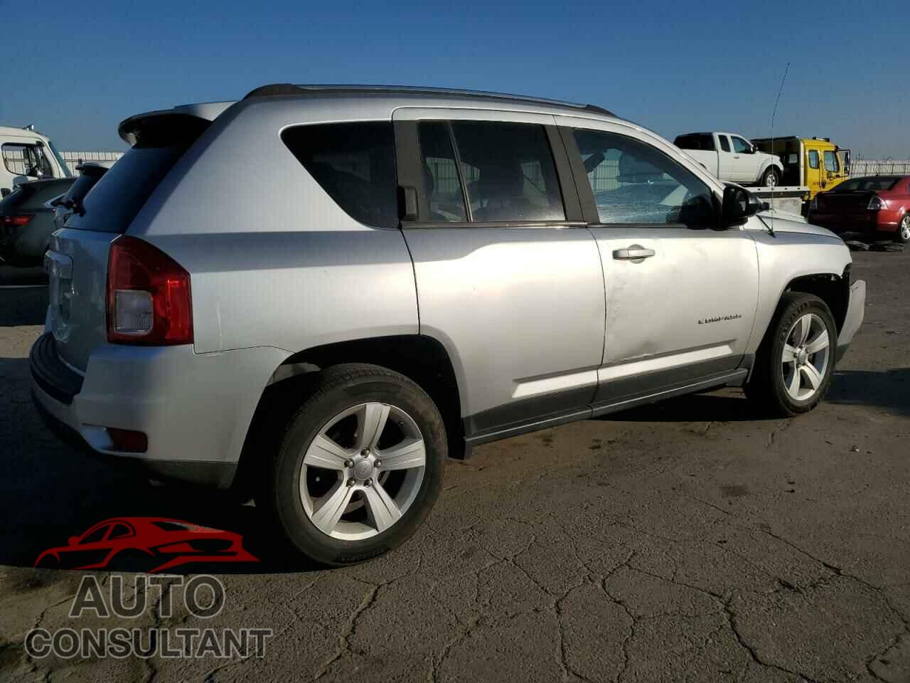 JEEP COMPASS 2011 - 1J4NF1FB9BD277884