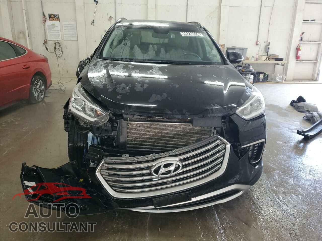 HYUNDAI SANTA FE 2018 - KM8SR4HF4JU275116