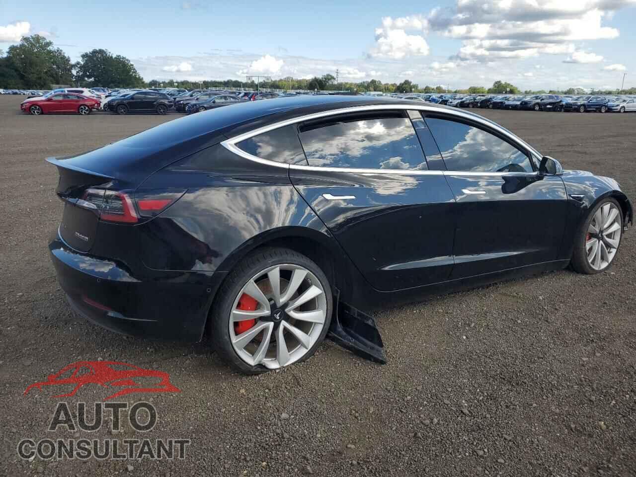 TESLA MODEL 3 2018 - 5YJ3E1EBXJF074043