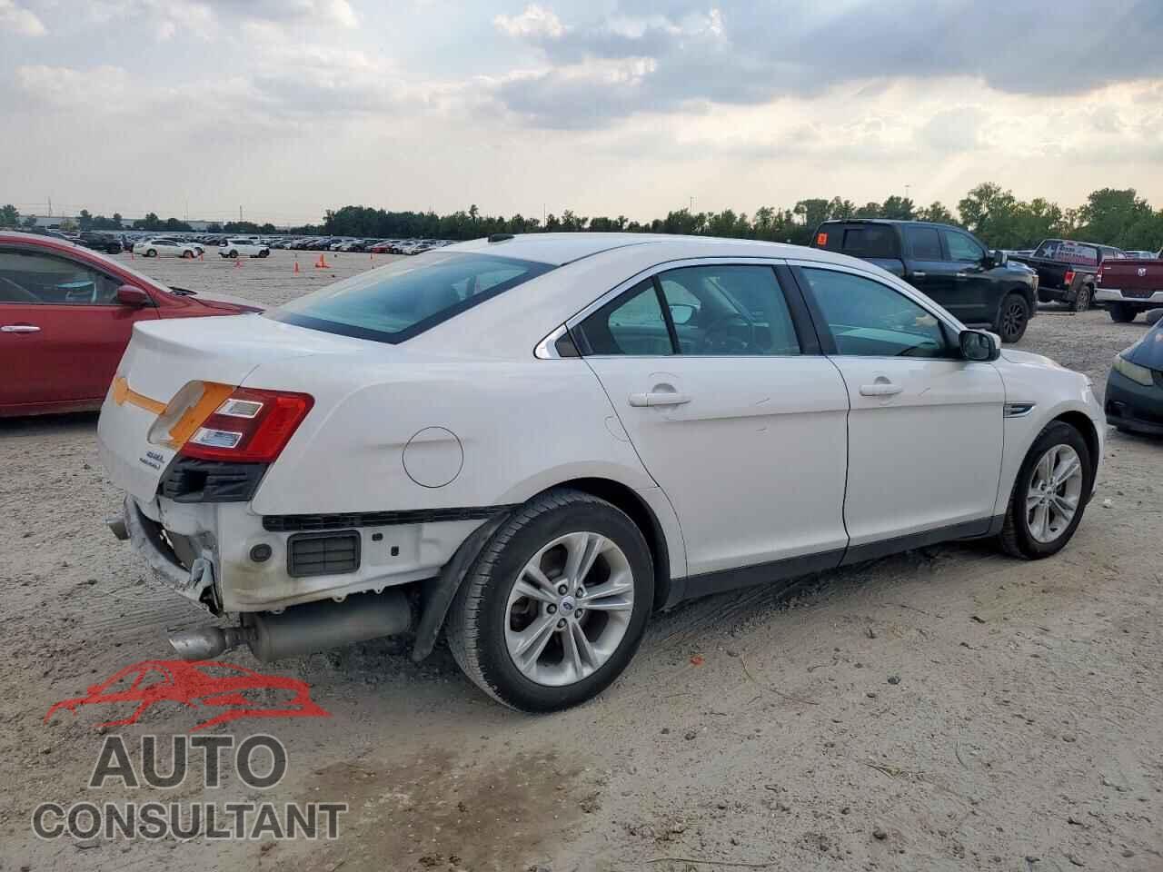 FORD TAURUS 2013 - 1FAHP2E85DG107654