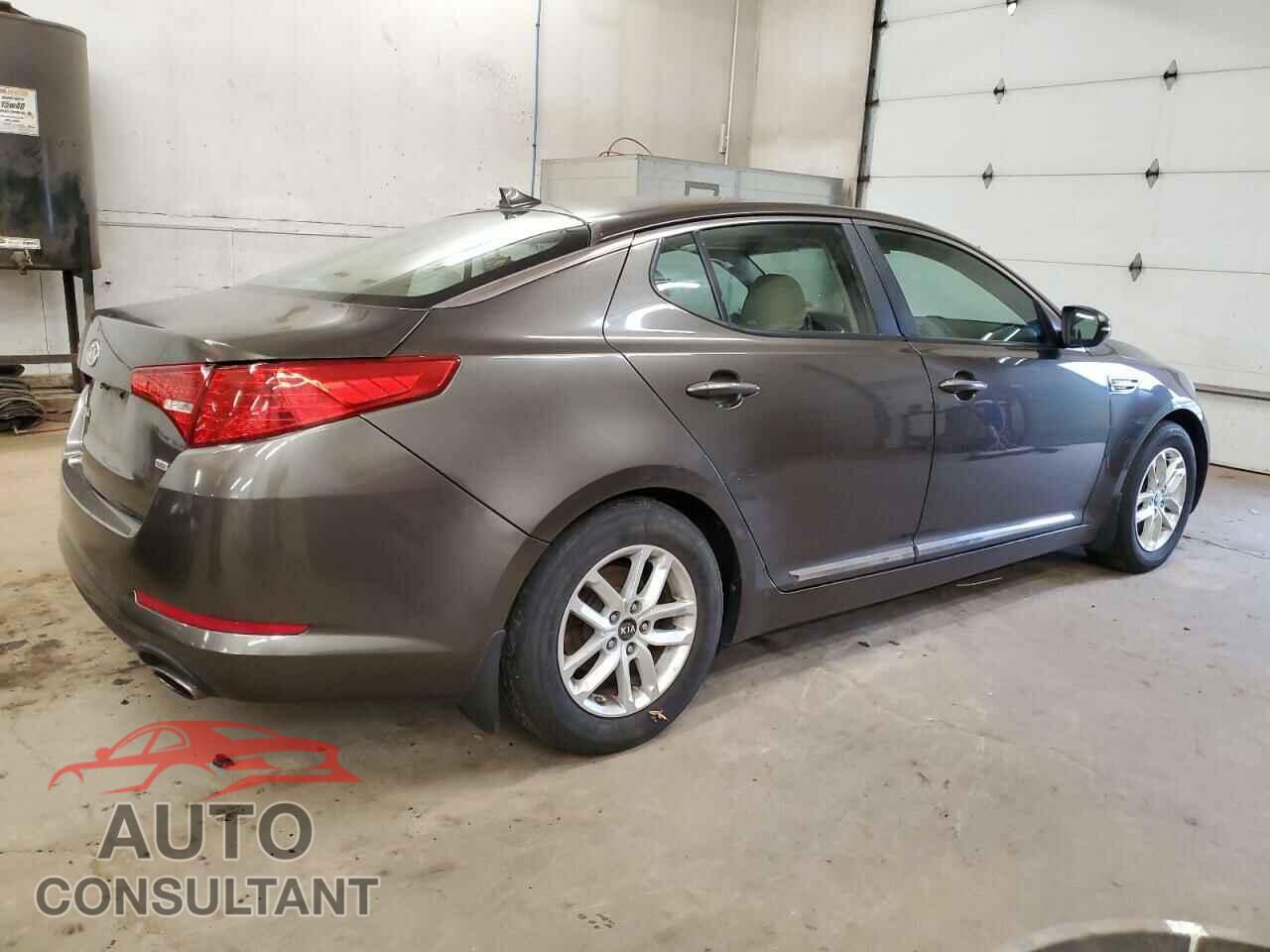 KIA OPTIMA 2011 - KNAGM4A73B5168286