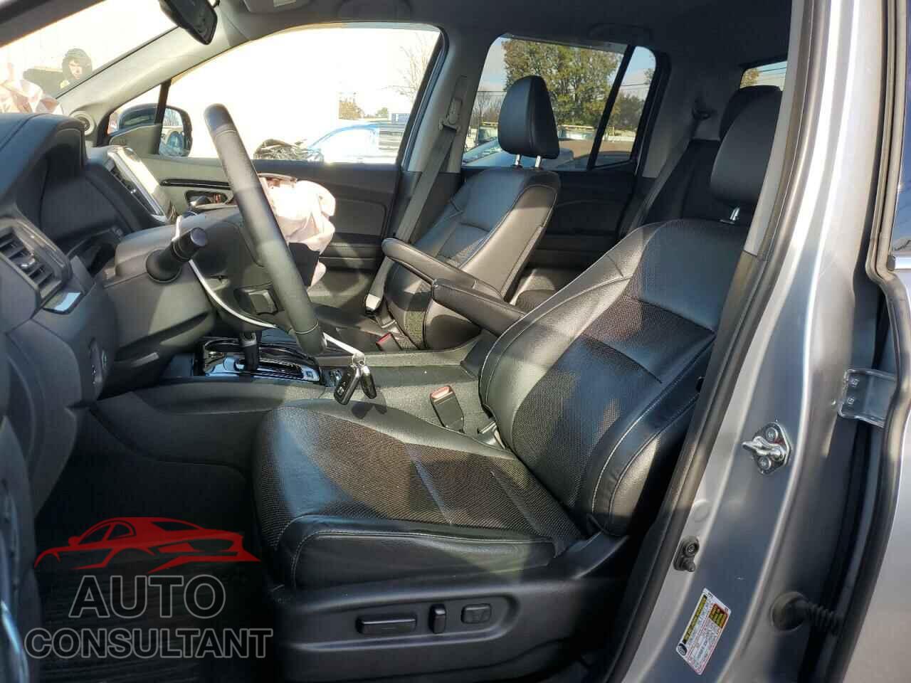 HONDA RIDGELINE 2018 - 5FPYK3F77JB008805