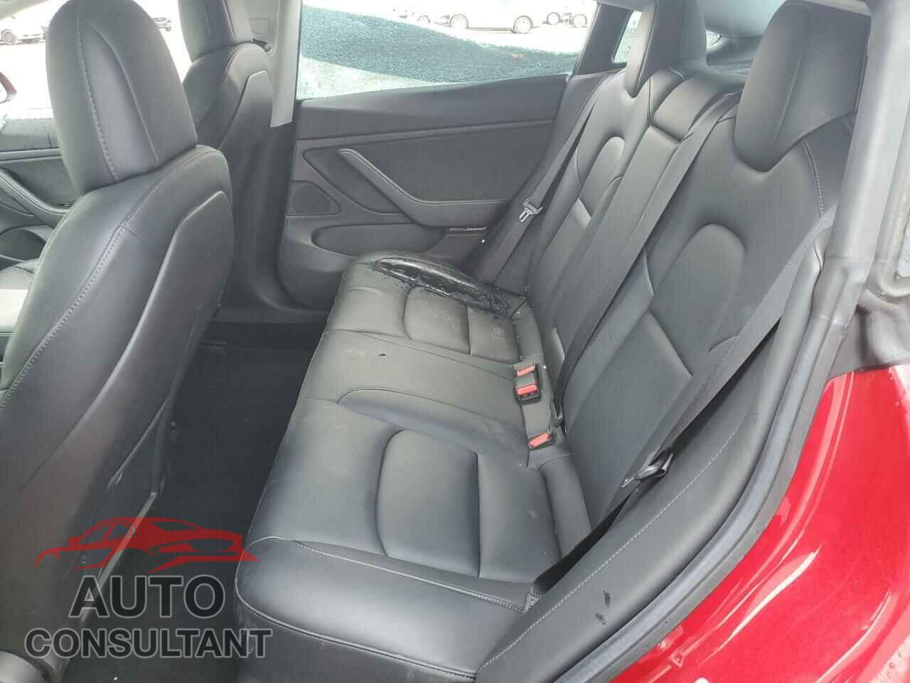 TESLA MODEL 3 2019 - 5YJ3E1EB0KF496680