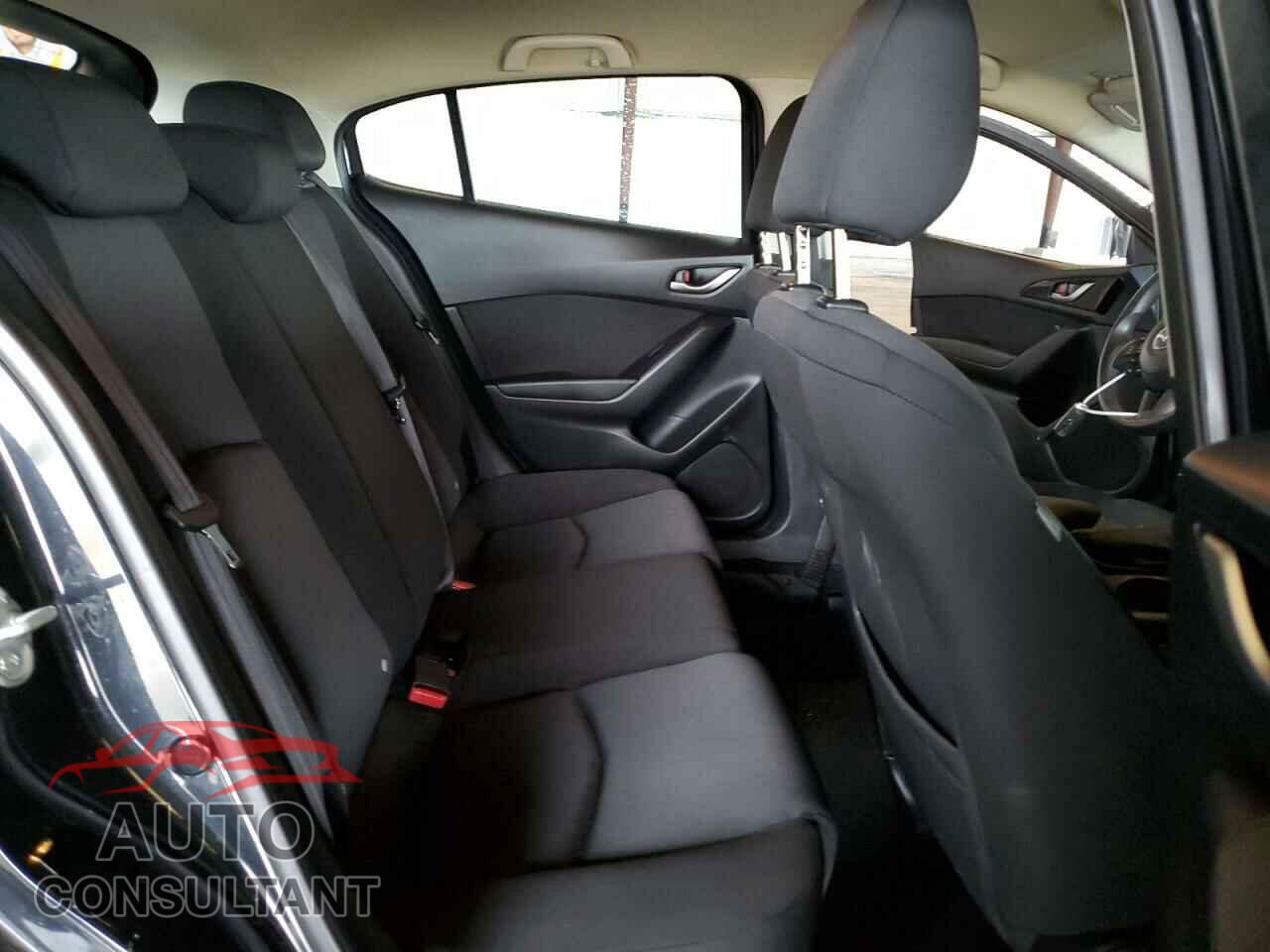 MAZDA 3 2015 - JM1BM1K70F1240018