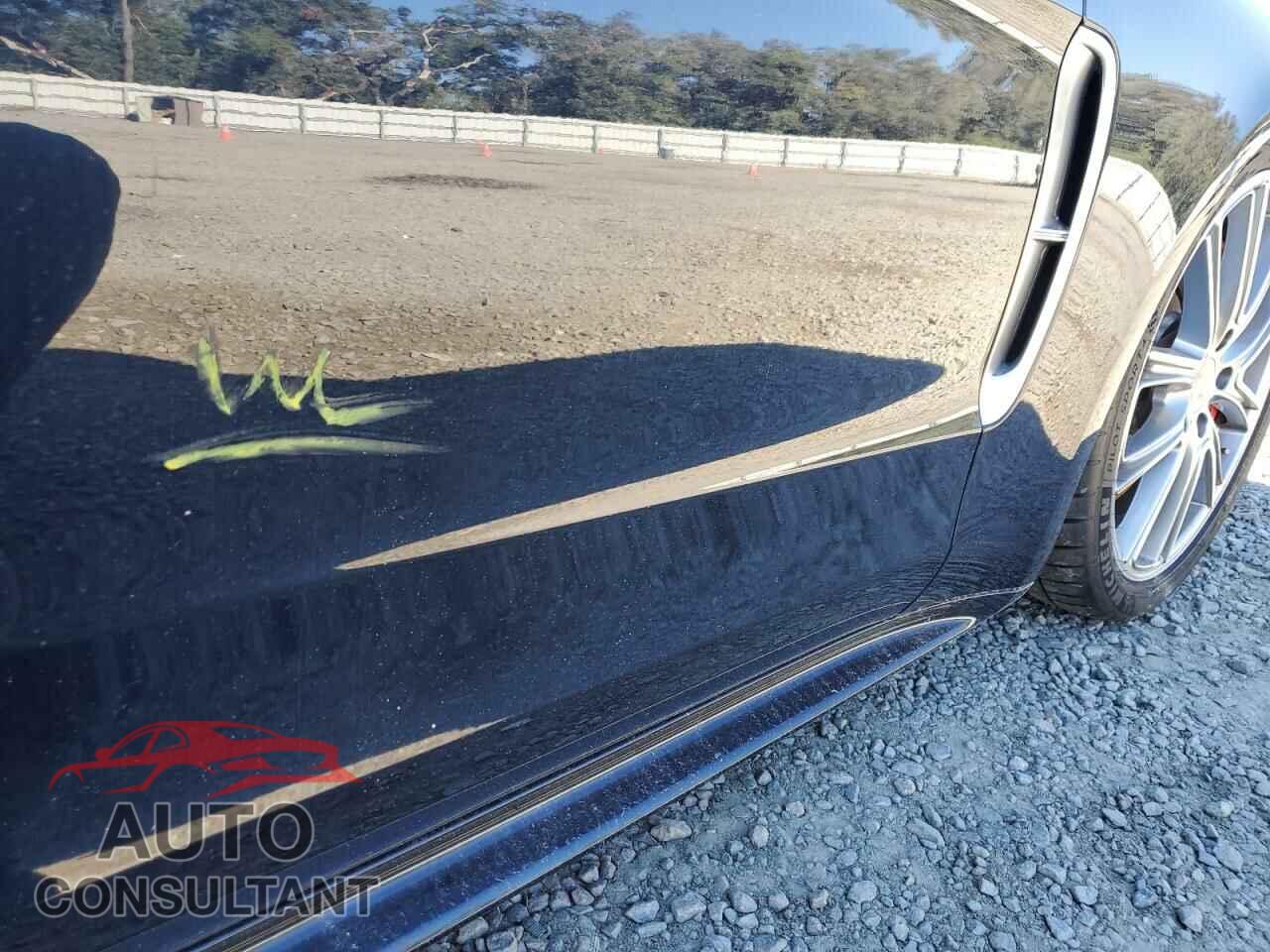 PORSCHE PANAMERA 2020 - WP0BF2A74LL175014