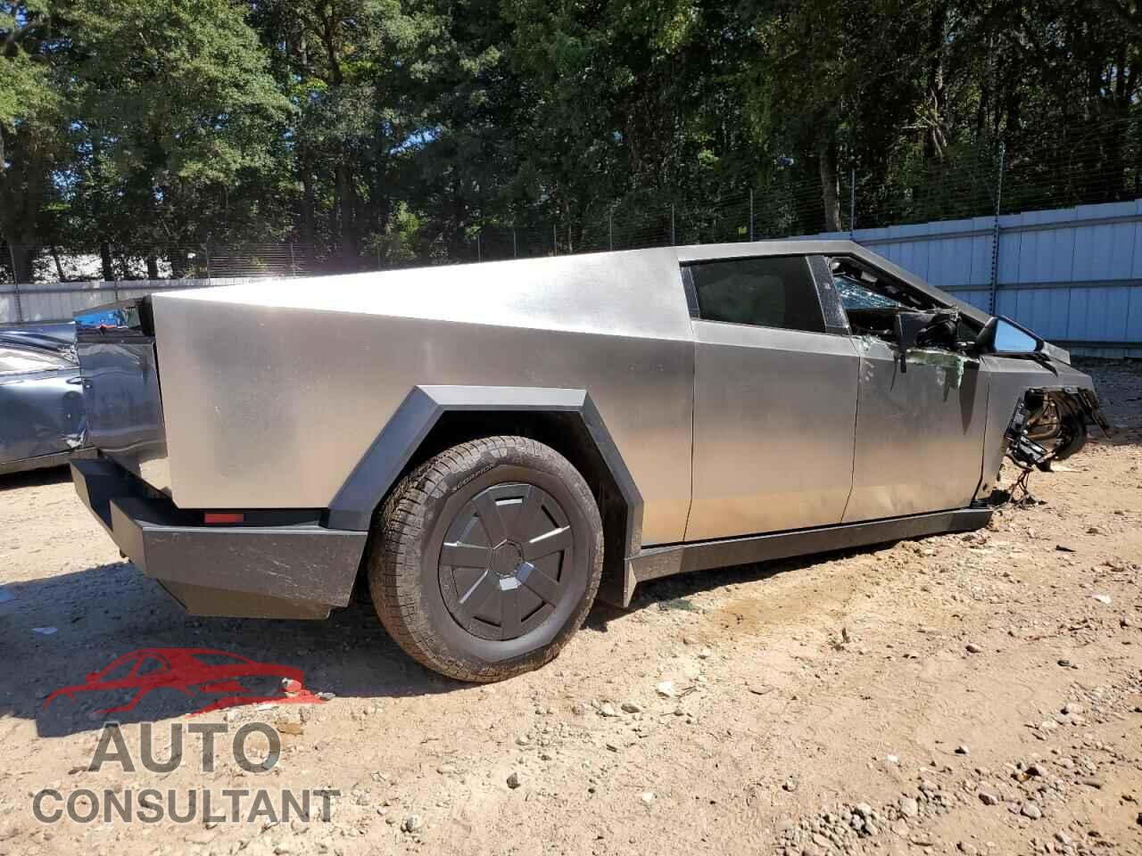 TESLA CYBERTRUCK 2025 - 7G2CEHEE3SA062296