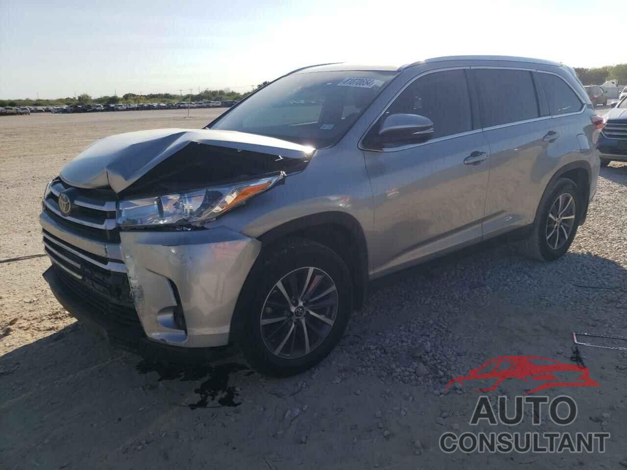 TOYOTA HIGHLANDER 2019 - 5TDJZRFH4KS956707