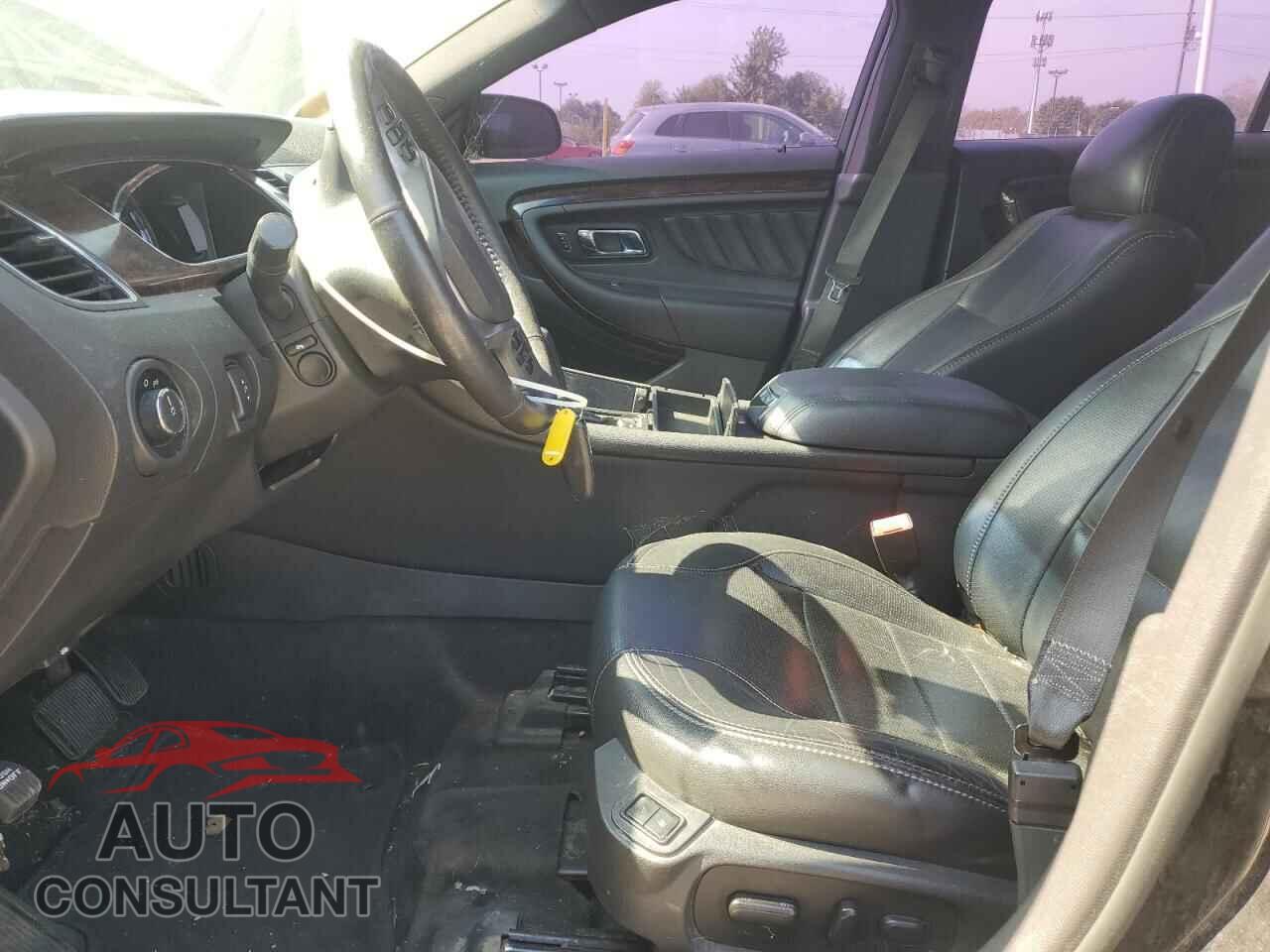 FORD TAURUS 2017 - 1FAHP2F8XHG108383