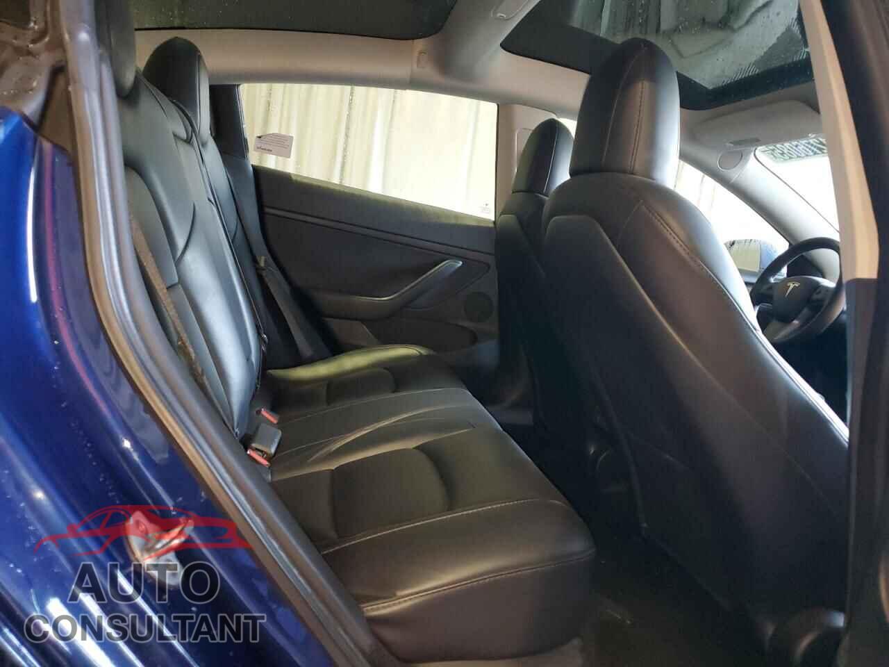 TESLA MODEL 3 2022 - 5YJ3E1EA8NF368926