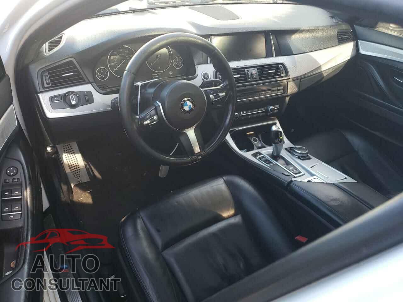 BMW 5 SERIES 2015 - WBA5B1C51FD920568