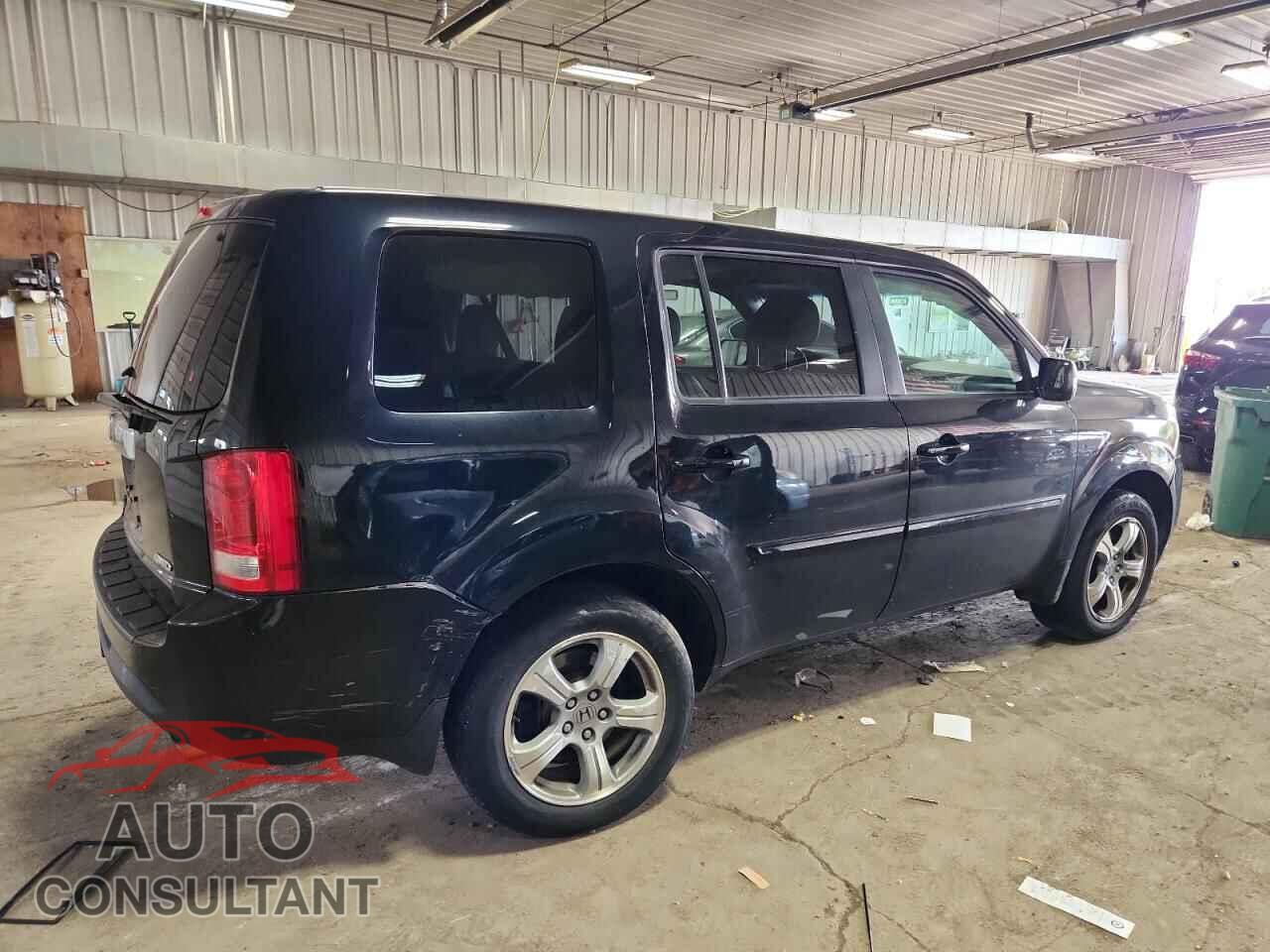 HONDA PILOT 2013 - 5FNYF4H52DB080501