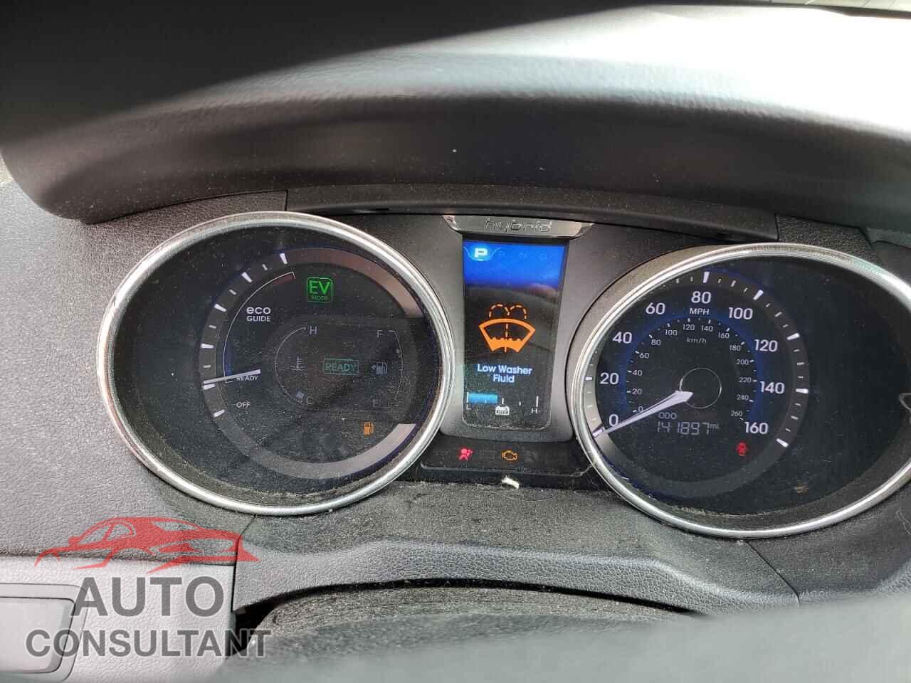 HYUNDAI SONATA 2013 - KMHEC4A40DA067781