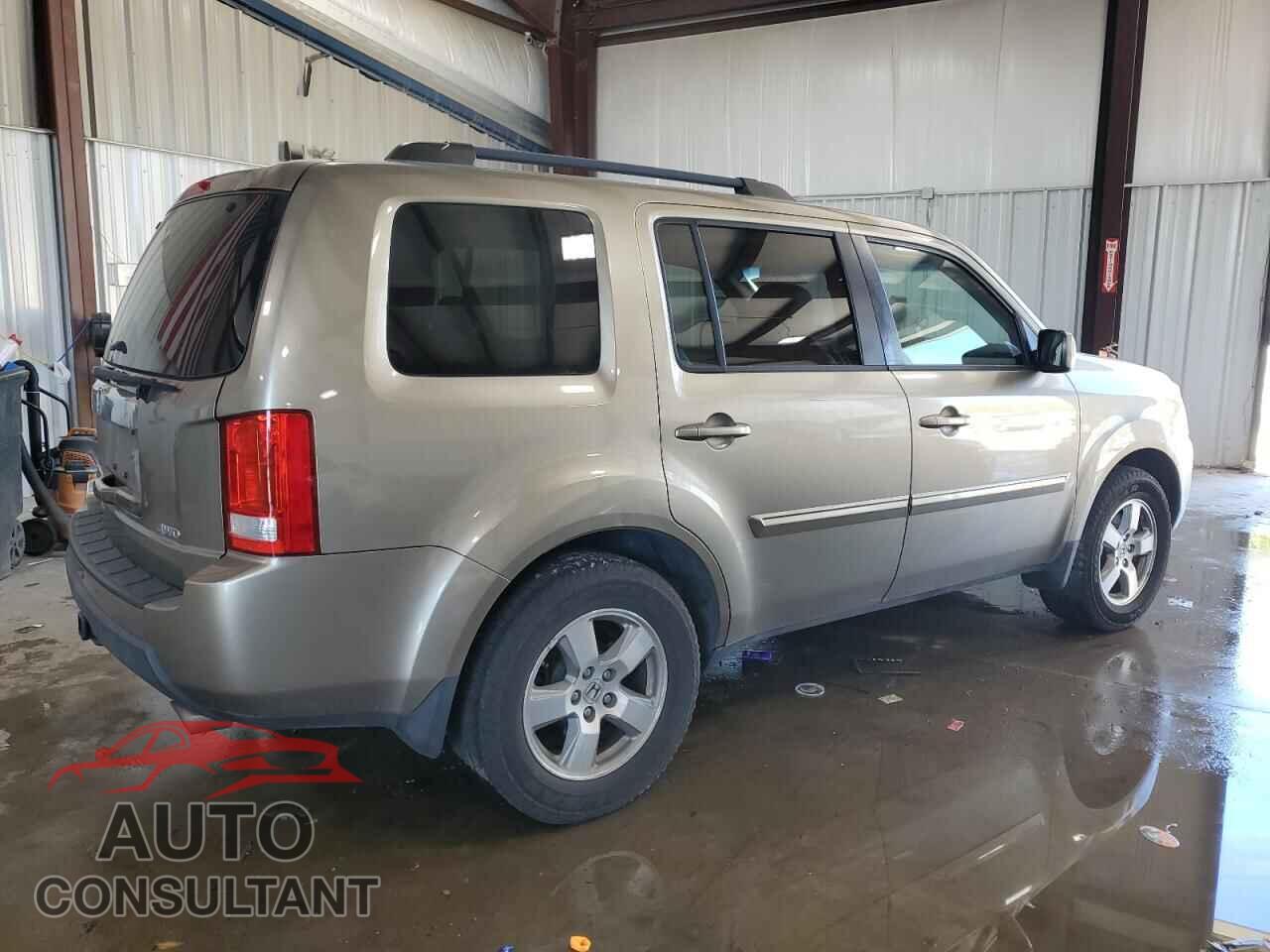 HONDA PILOT 2011 - 5FNYF4H56BB085004