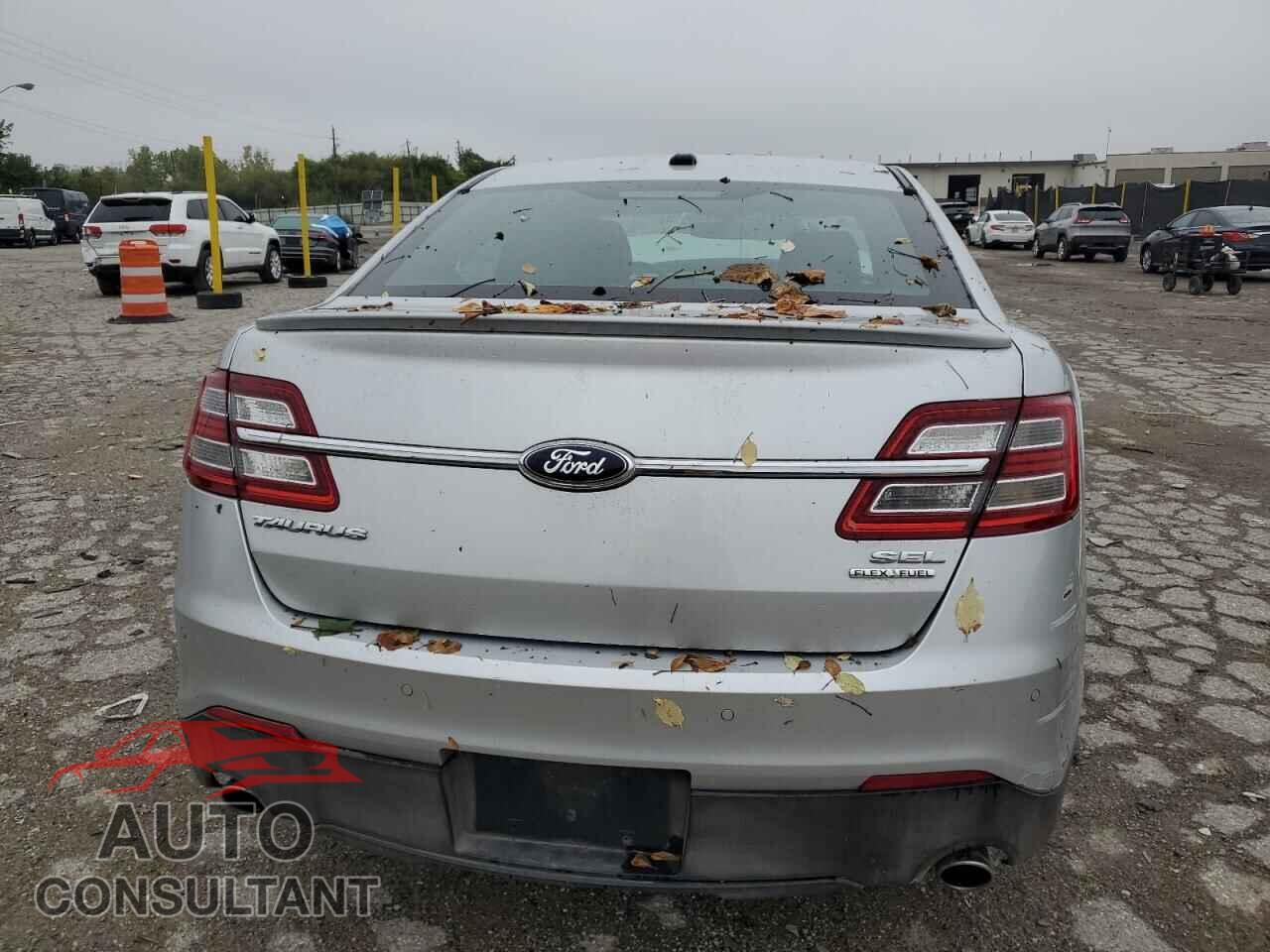 FORD TAURUS 2013 - 1FAHP2E81DG137945