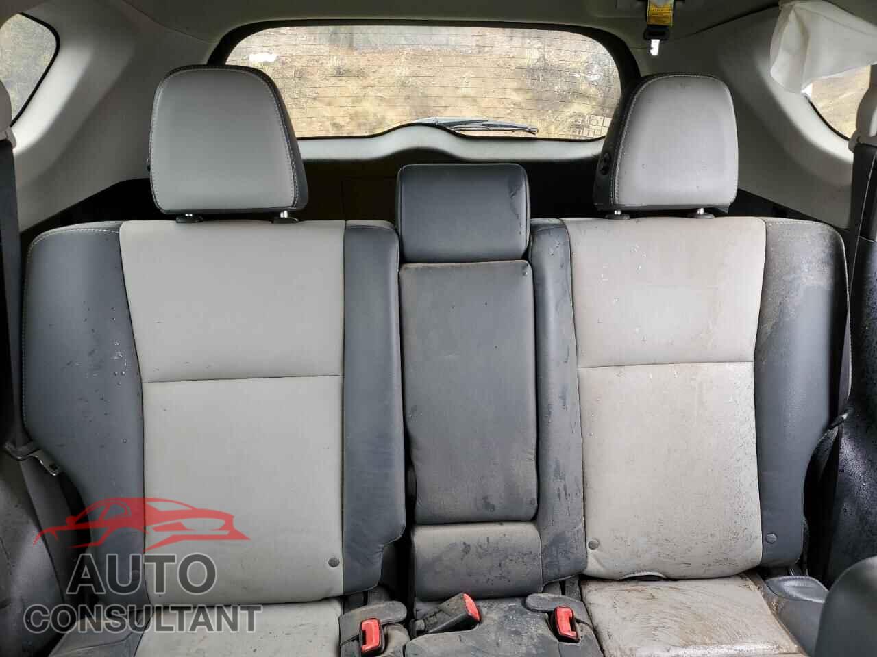 TOYOTA RAV4 2015 - 2T3DFREV3FW232461