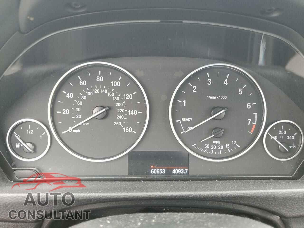BMW 3 SERIES 2016 - WBA8E1G57GNU11434
