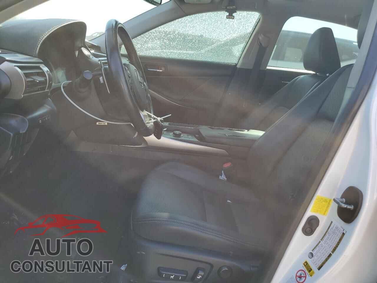 LEXUS IS 2015 - JTHCF1D23F5022310