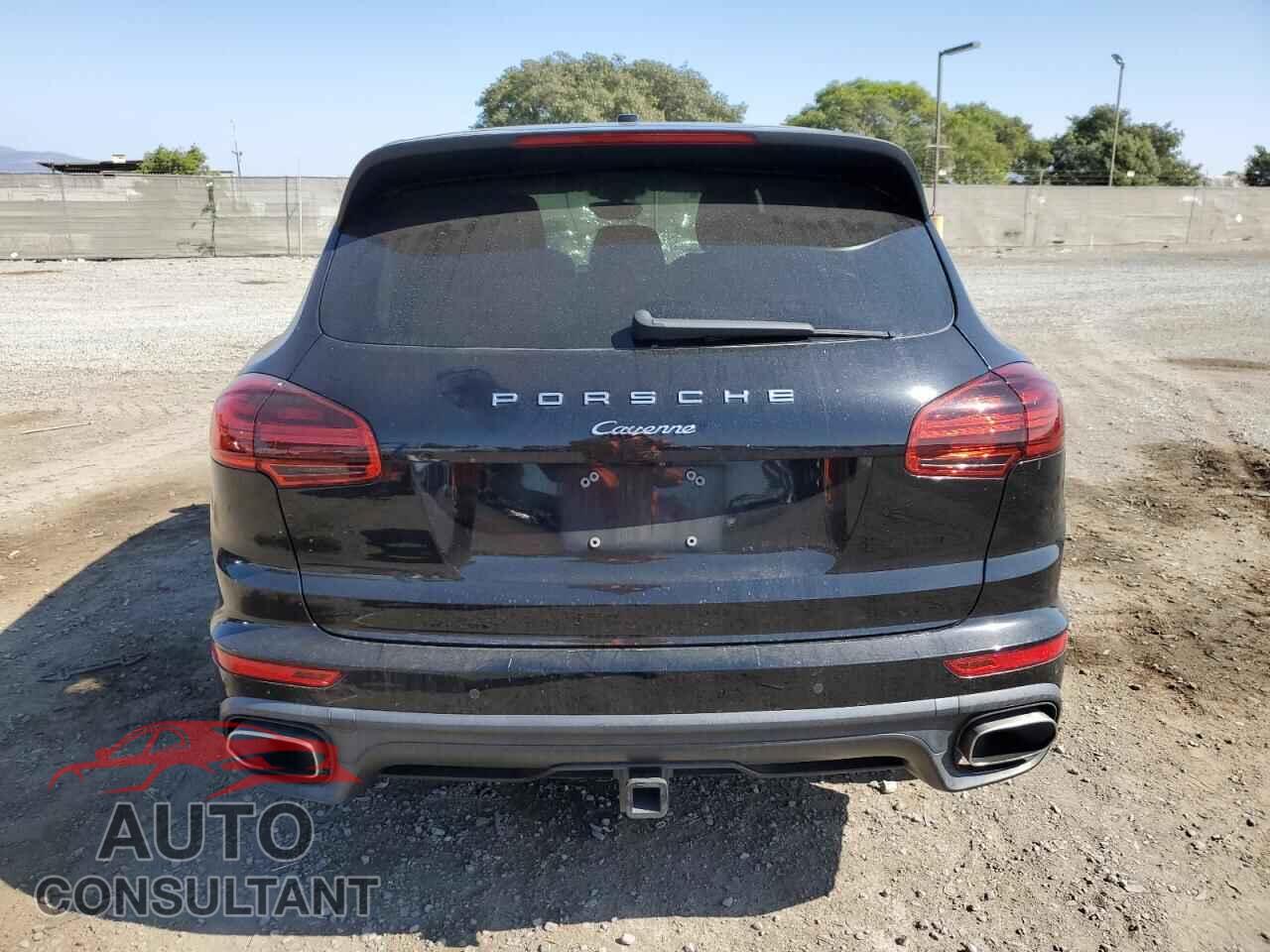 PORSCHE CAYENNE 2017 - WP1AA2A24HKA80463