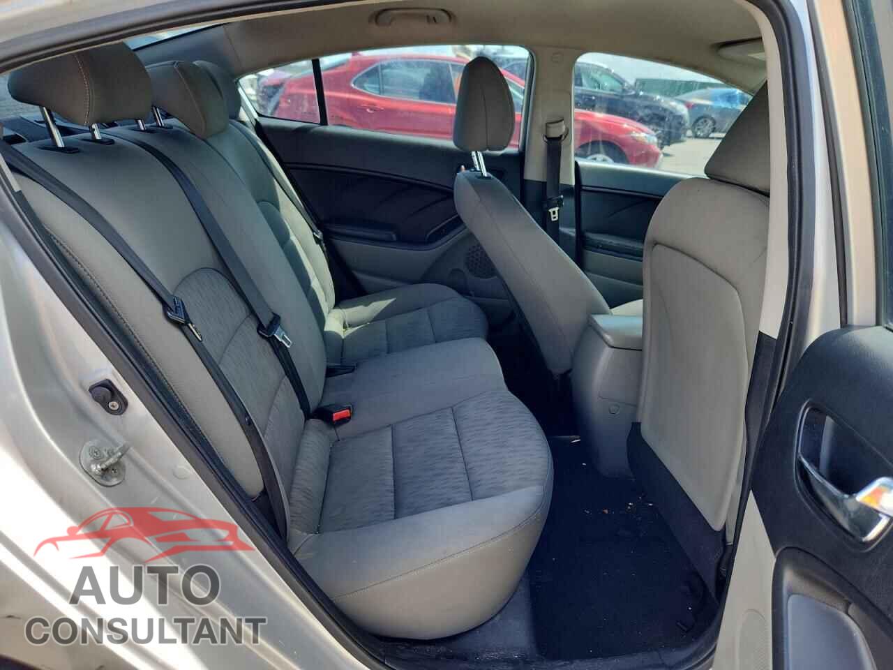 KIA FORTE 2015 - KNAFK4A63F5349595