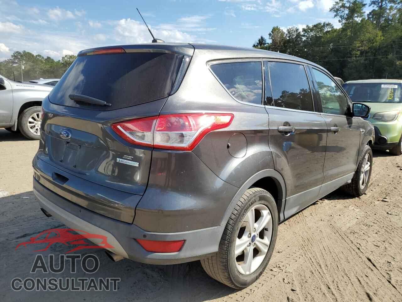 FORD ESCAPE 2016 - 1FMCU0GX6GUB62380