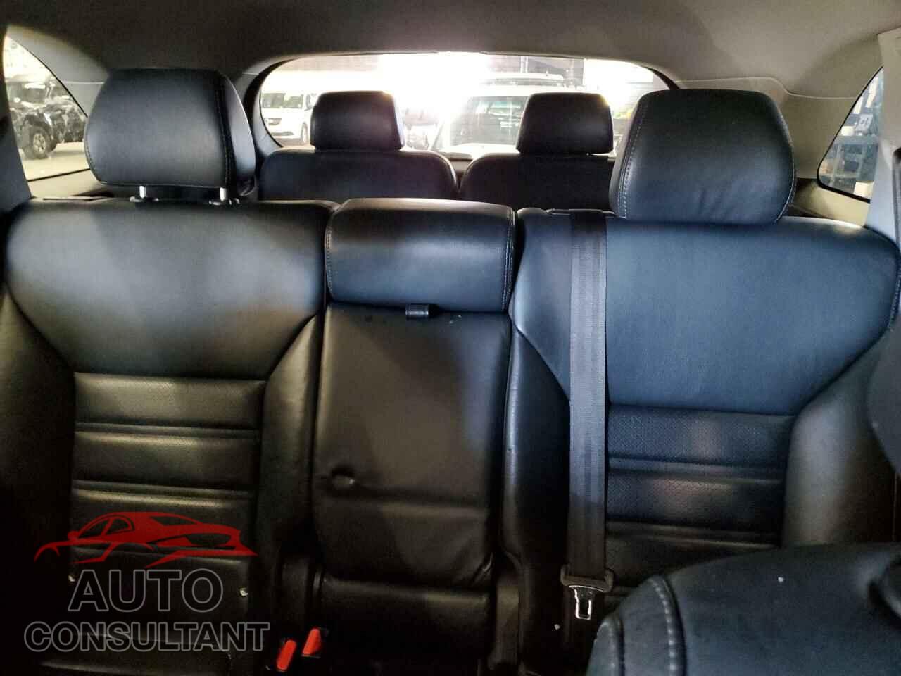 KIA SORENTO 2017 - 5XYPHDA51HG315470