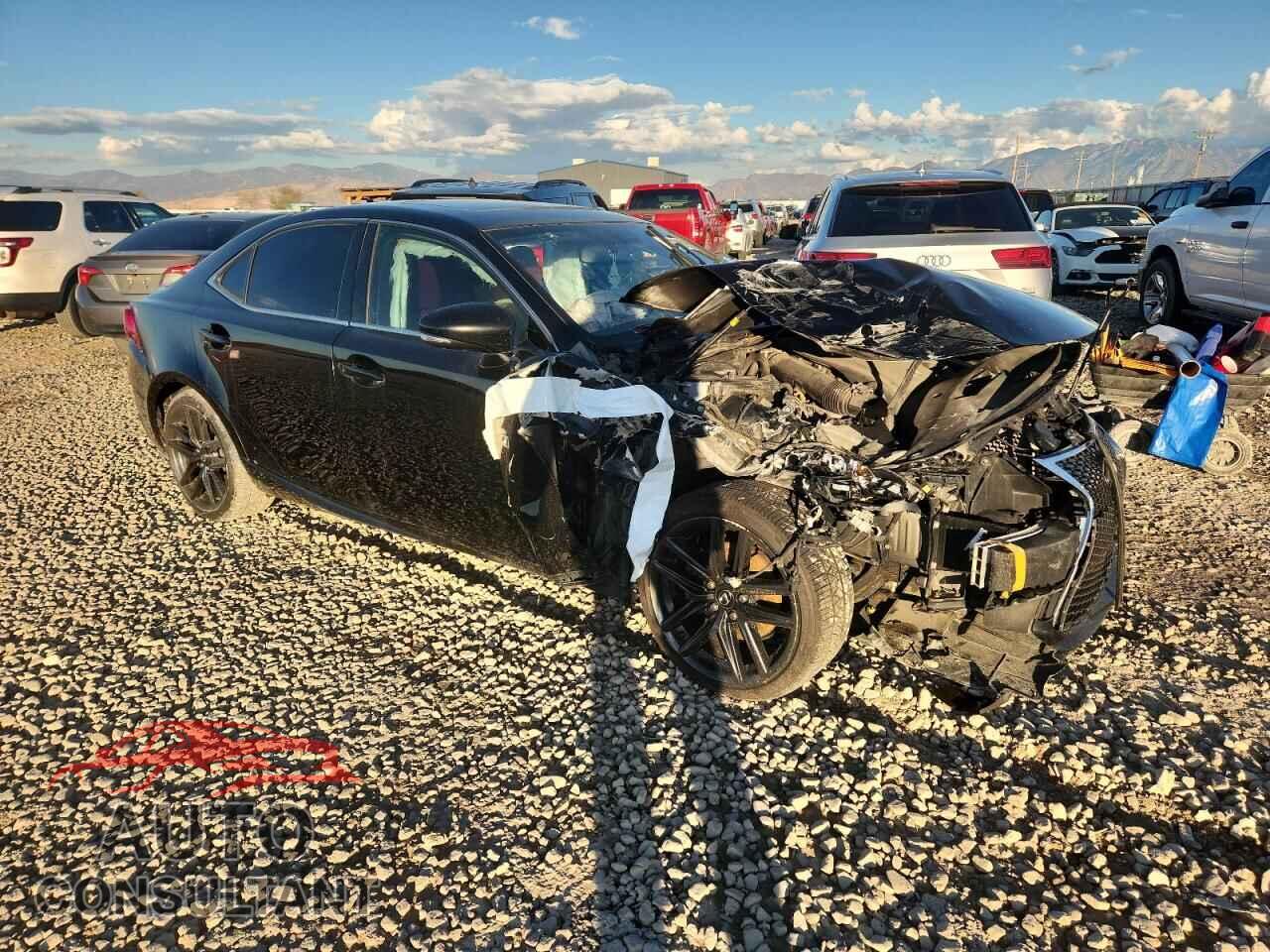 LEXUS IS 2014 - JTHCF1D22E5009143