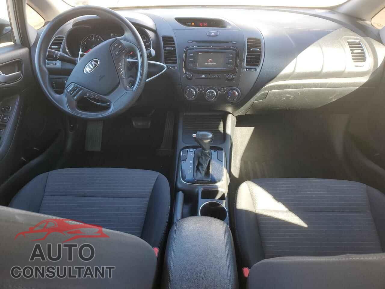 KIA FORTE 2017 - 3KPFL4A73HE132323