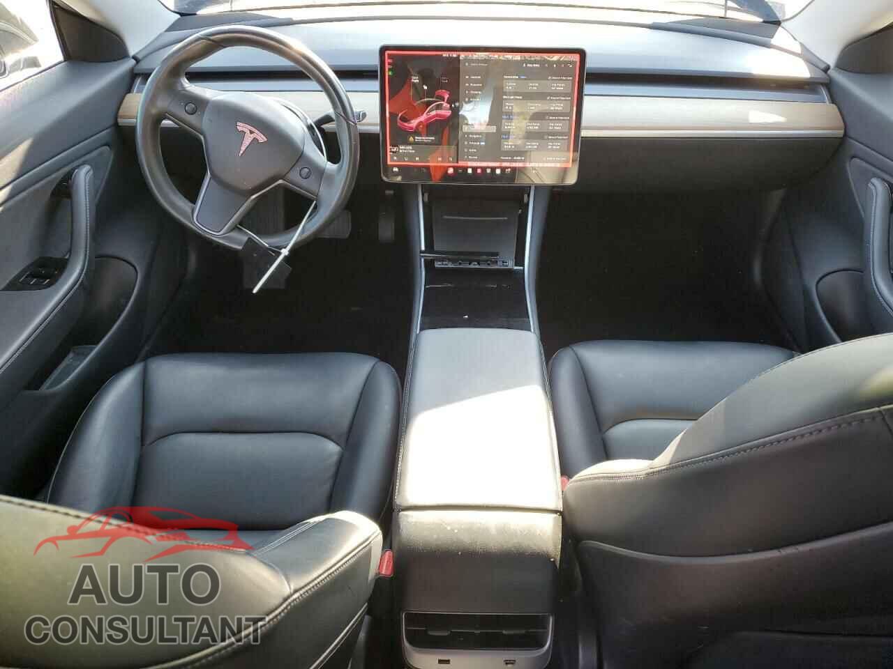 TESLA MODEL 3 2019 - 5YJ3E1EA2KF395437