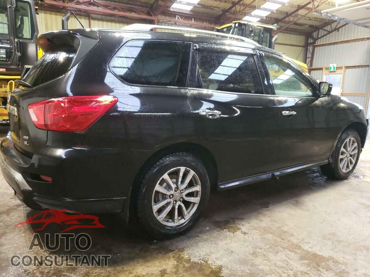 NISSAN PATHFINDER 2017 - 5N1DR2MM4HC658927