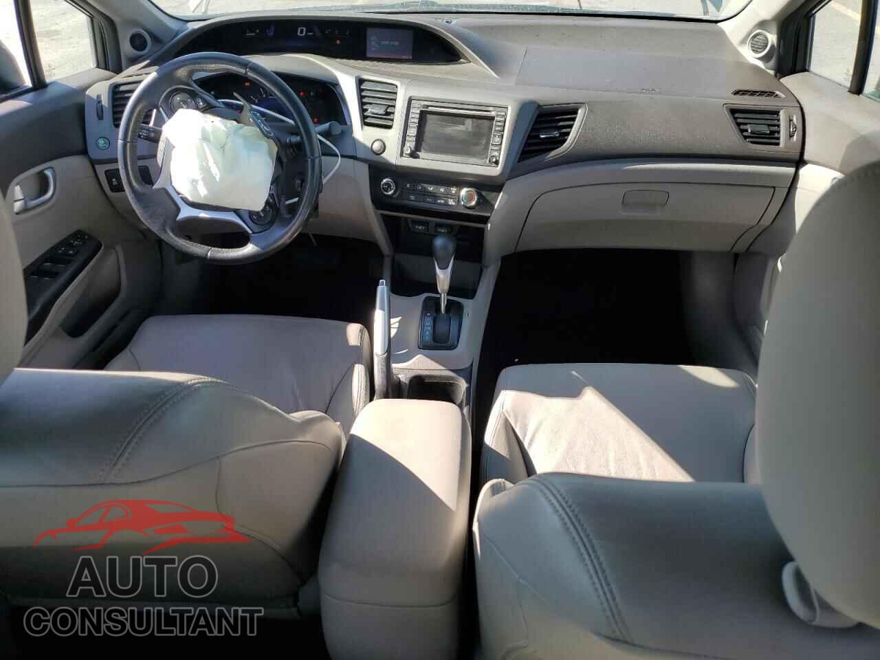 HONDA CIVIC 2012 - 2HGFB2F98CH556435