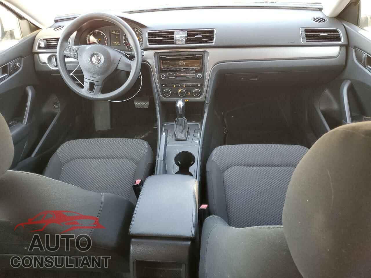 VOLKSWAGEN PASSAT 2012 - 1VWAH7A38CC087497