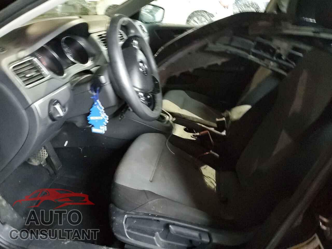 VOLKSWAGEN JETTA 2017 - 3VW2B7AJ5HM329432