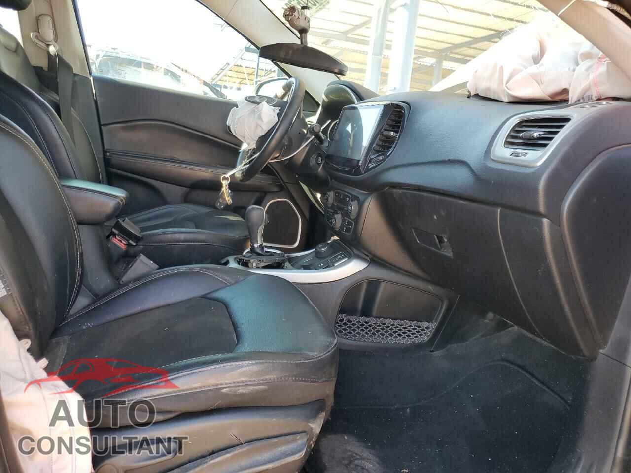 JEEP COMPASS 2019 - 3C4NJDBB4KT630702