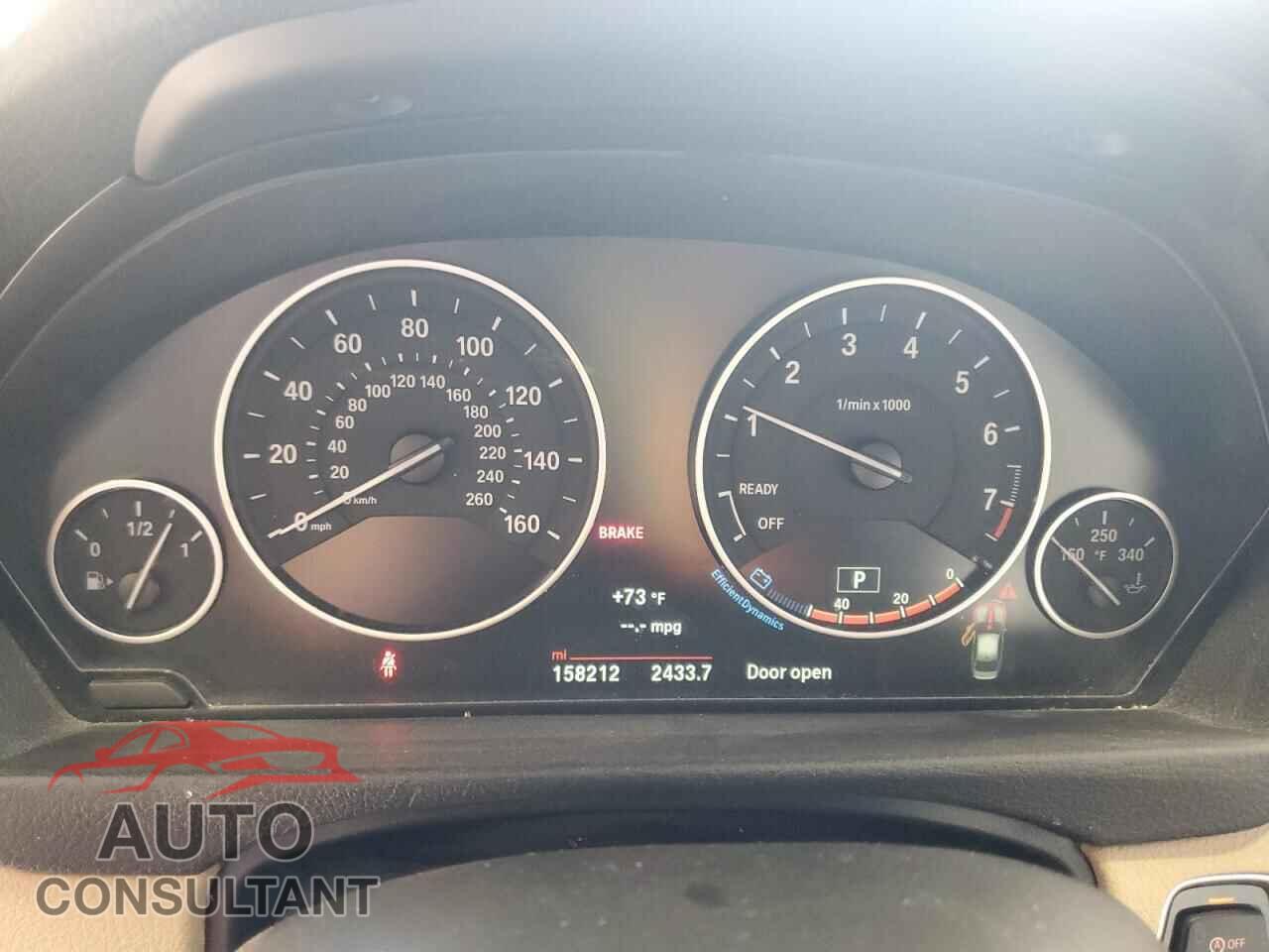 BMW 3 SERIES 2016 - WBA8E5G54GNU22124