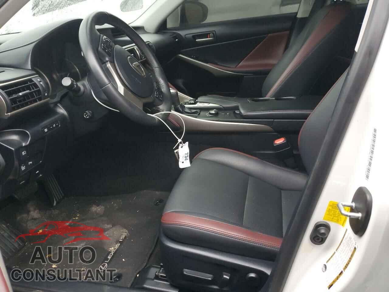 LEXUS IS 2019 - JTHBA1D20K5087572