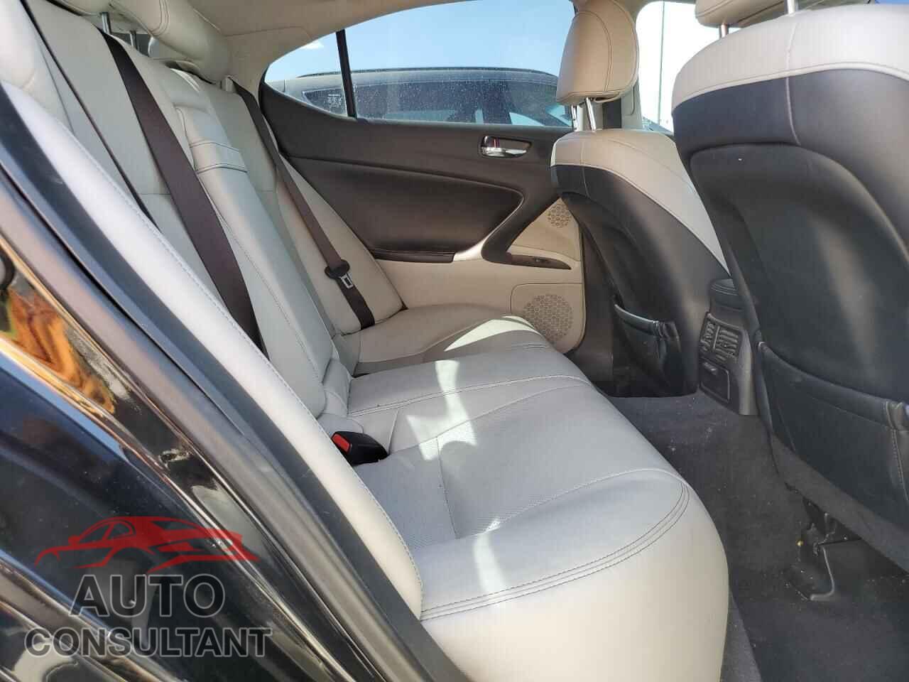 LEXUS IS 2013 - JTHBE5C26D5031443
