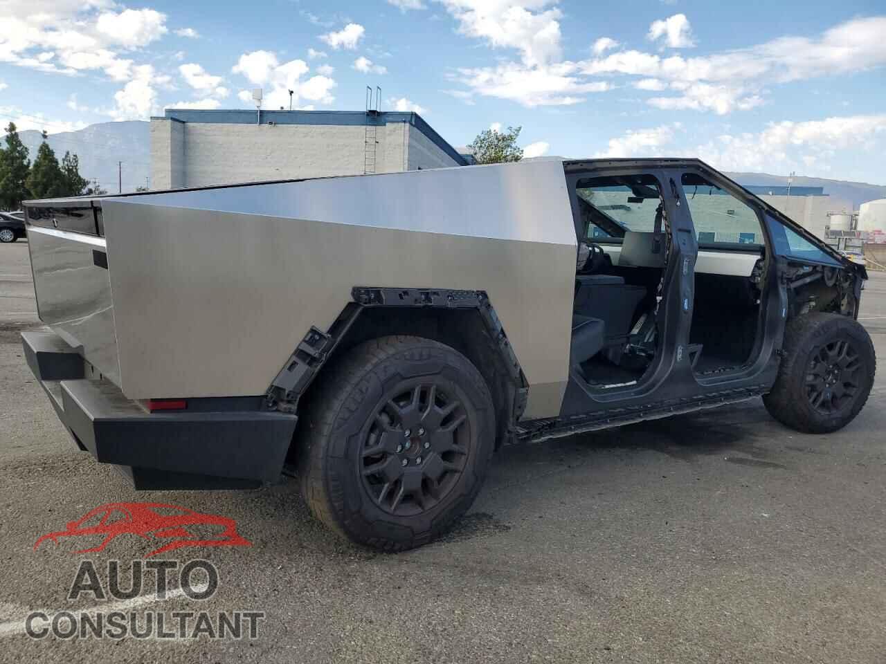 TESLA CYBERTRUCK 2024 - 7G2CEHEEXRA020699