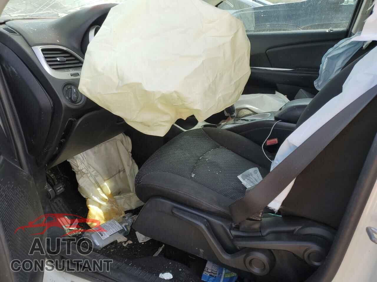 DODGE JOURNEY 2015 - 3C4PDCBBXFT745983