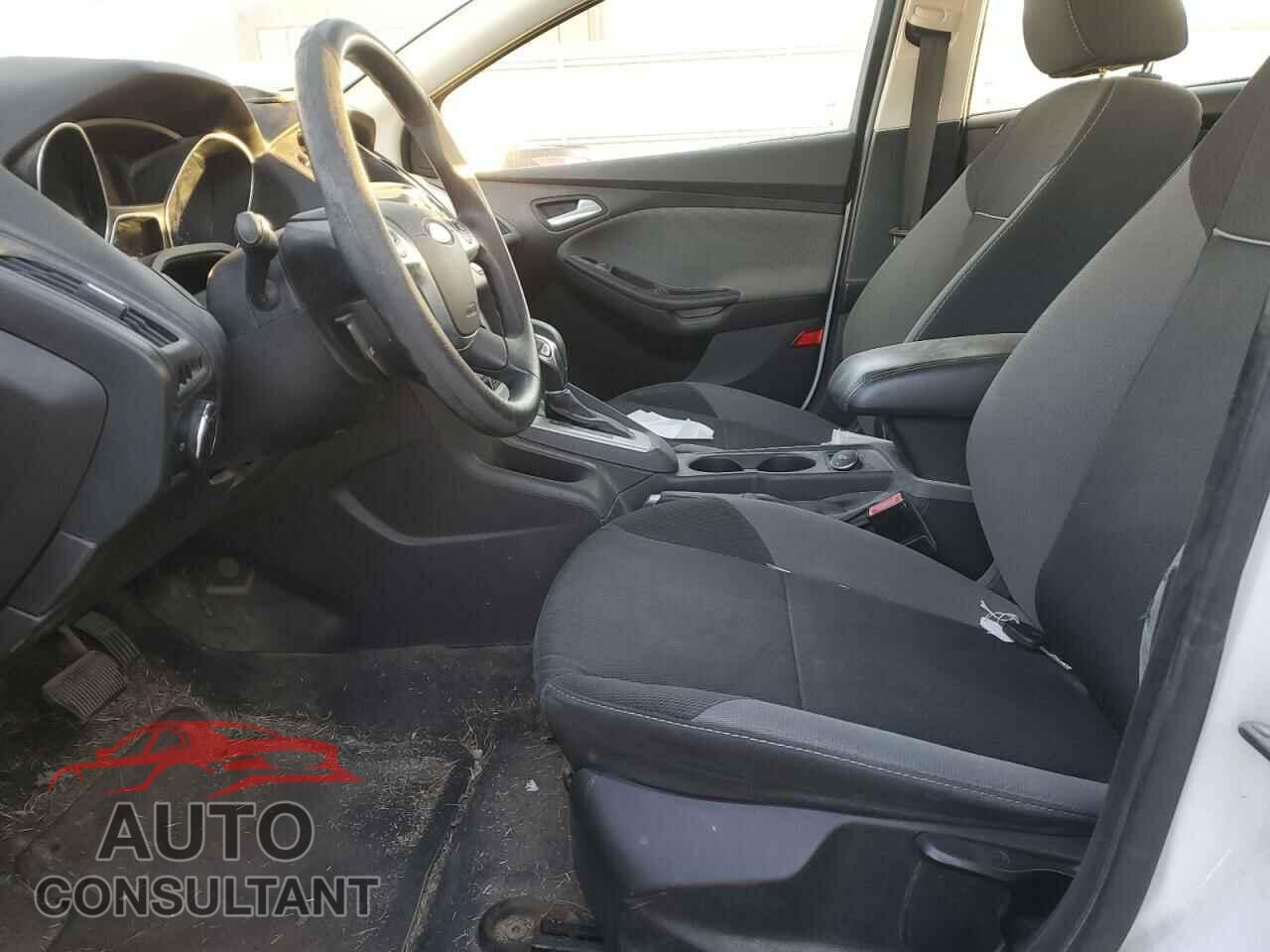 FORD FOCUS 2013 - 1FADP3F28DL302542