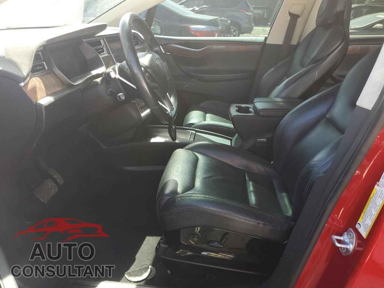 TESLA MODEL X 2016 - 5YJXCAE25GF004207