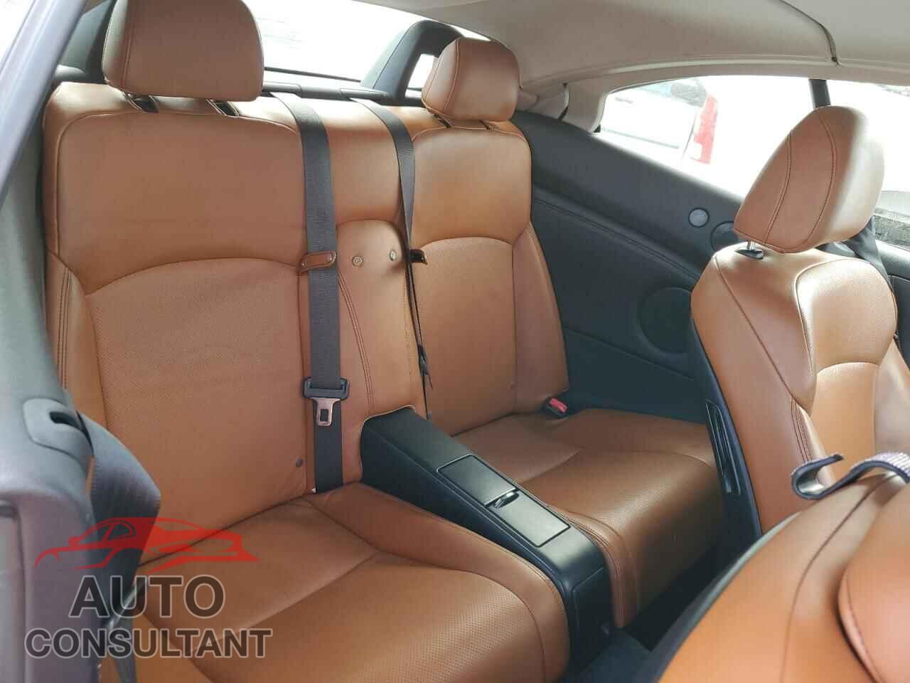 LEXUS IS 2015 - JTHFF2C28F2533212