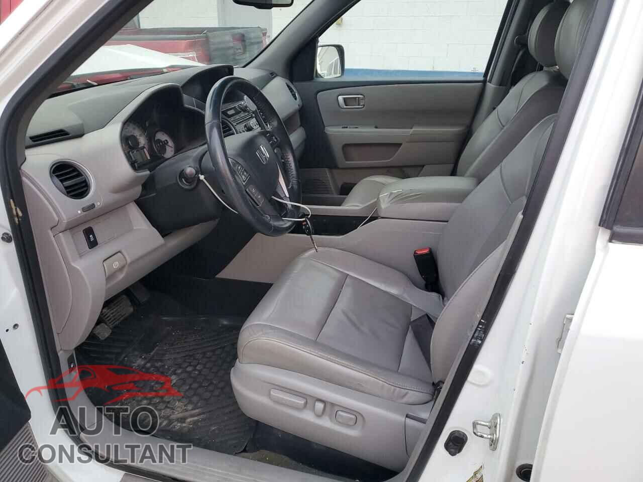 HONDA PILOT 2014 - 5FNYF4H54EB013643
