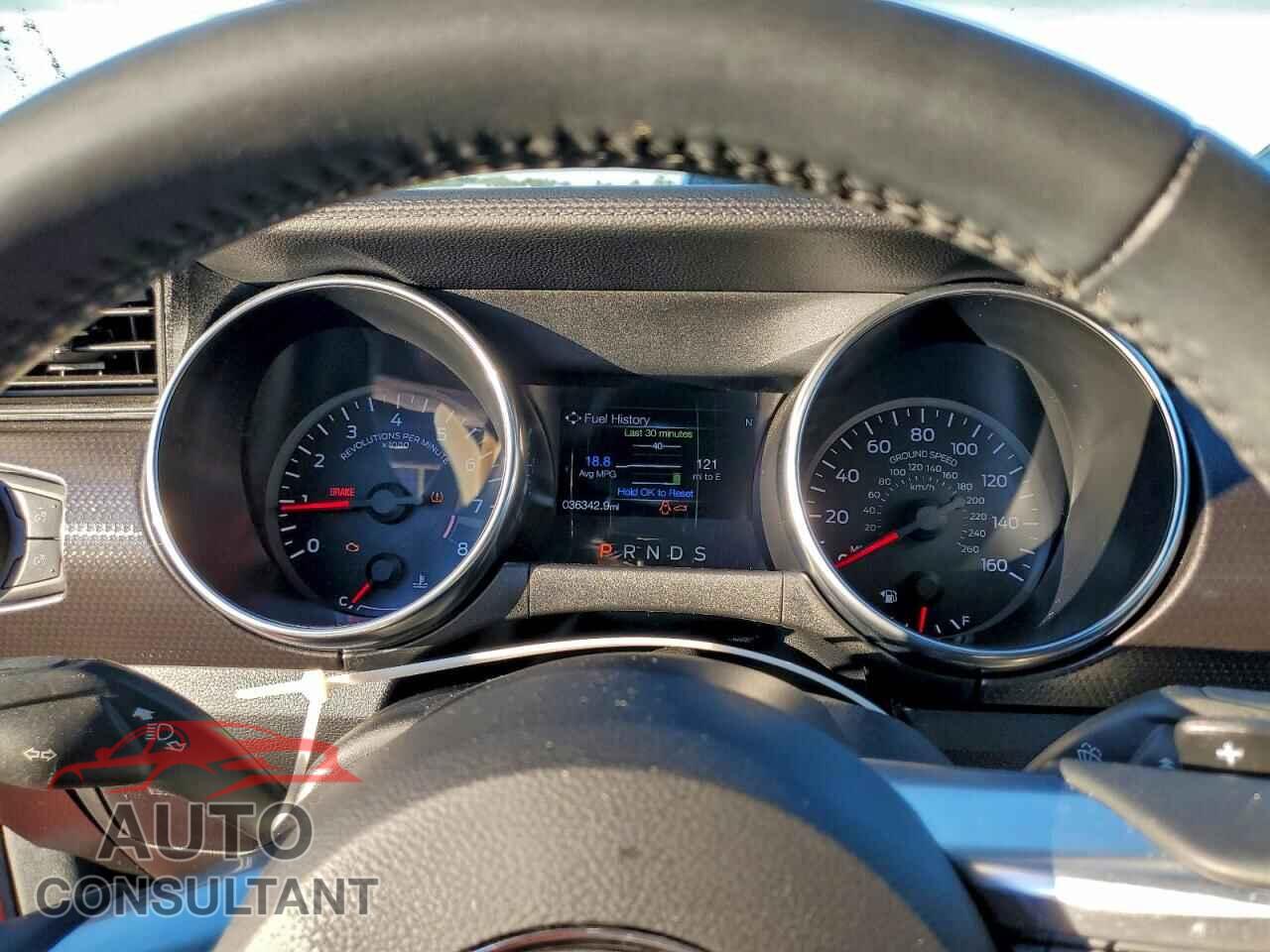 FORD MUSTANG 2020 - 1FA6P8CF0L5122875