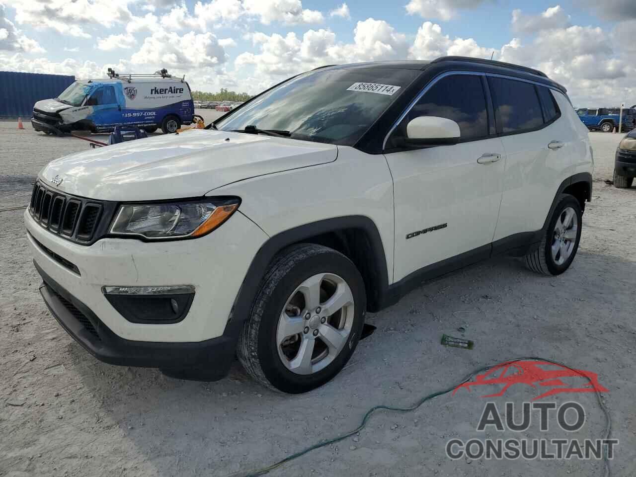 JEEP COMPASS 2018 - 3C4NJCBB2JT228766